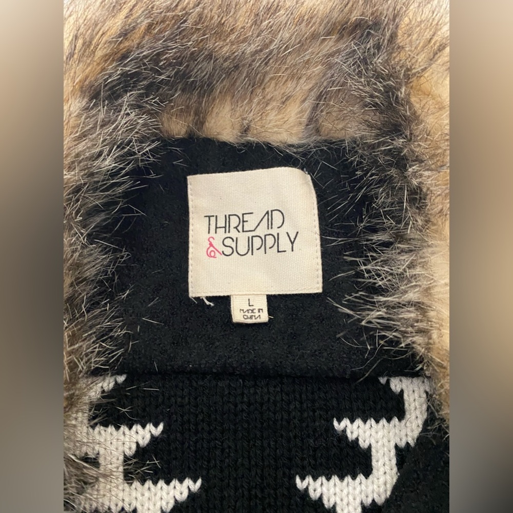 Thread & Supply Black Vest Size Large - Picture 2 of 8